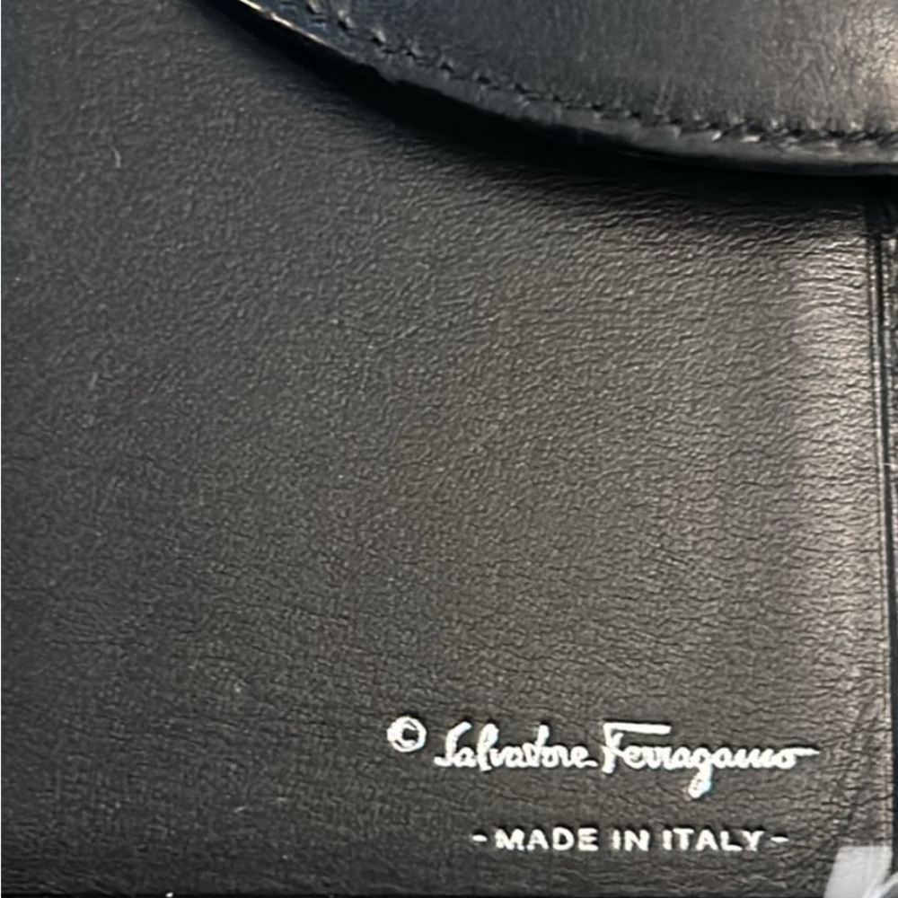 Salvatore Ferragamo Long Wallet - Picture 4 of 8